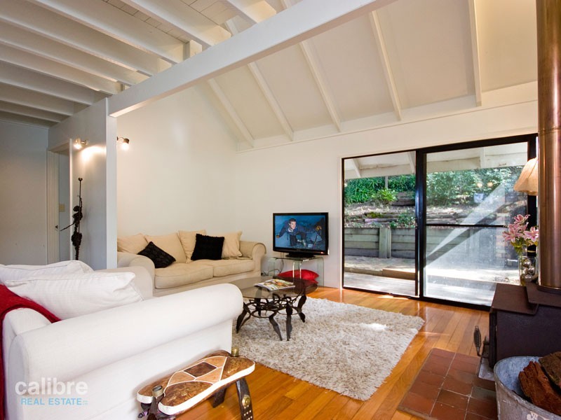 71 Forrester Terrace, Bardon QLD 4065