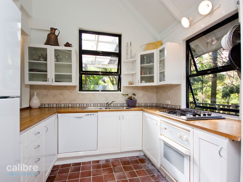 71 Forrester Terrace, Bardon QLD 4065