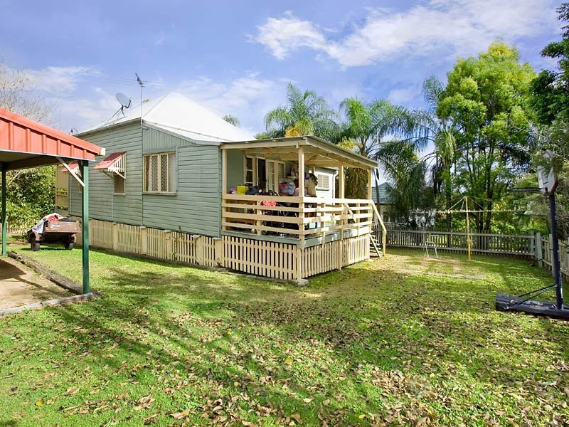 22 Glossop Street, Brassall QLD 4305