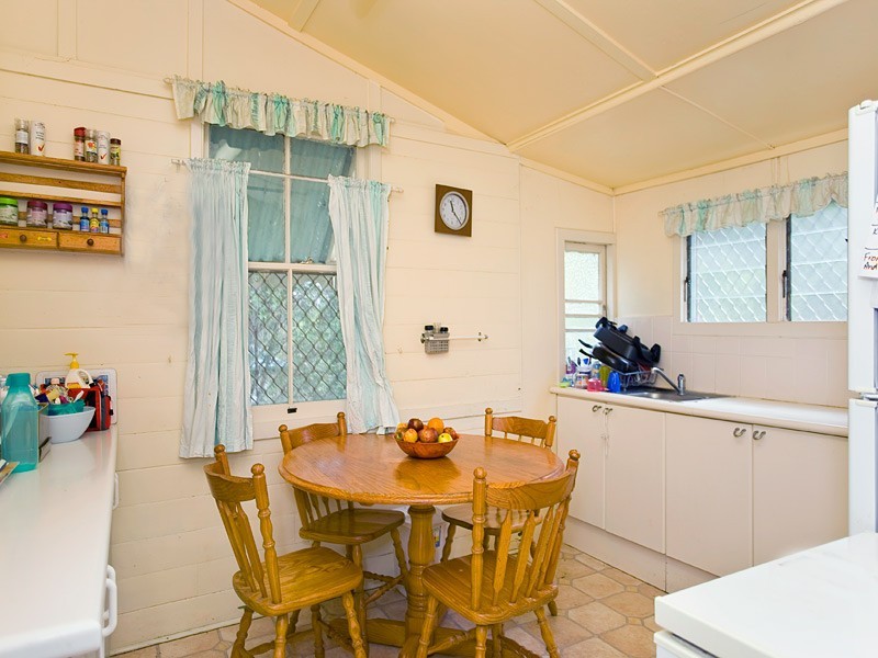 22 Glossop Street, Brassall QLD 4305