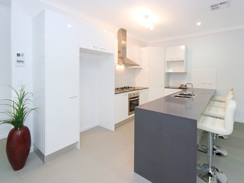 39 Kinmond Ave, Wavell Heights QLD 4012