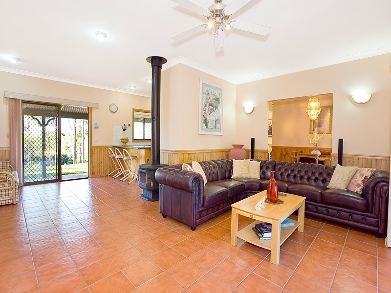 8 Frigo Court, Bunya QLD 4055