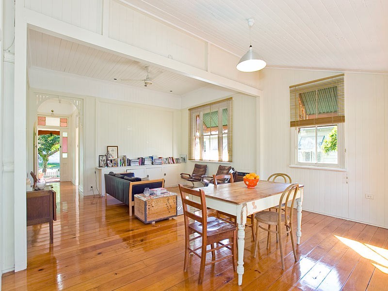 22 Cramb Street, Eastern Heights QLD 4305