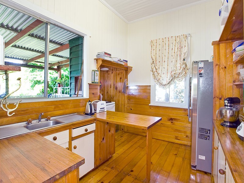 22 Cramb Street, Eastern Heights QLD 4305