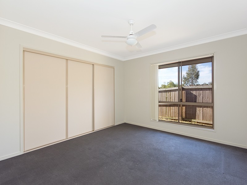 9 Tewantin Way, Waterford QLD 4133