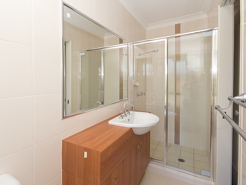 9 Tewantin Way, Waterford QLD 4133