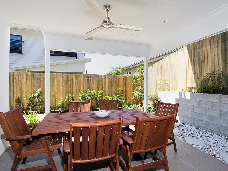 8 Huxley Ave, Alderley QLD 4051