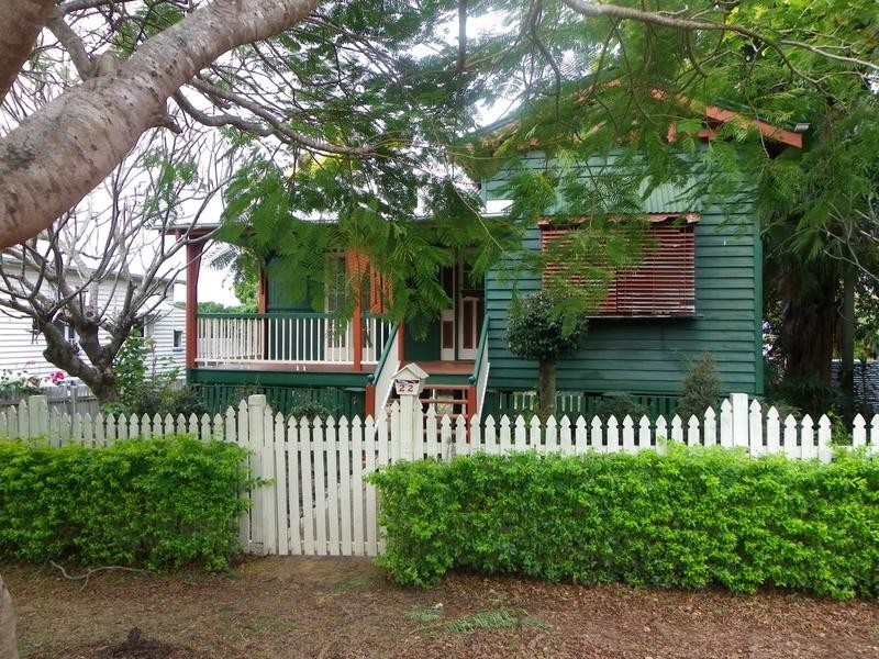22 Cramb Street, Eastern Heights QLD 4305
