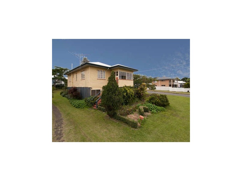 11 Minnis Street, Eastern Heights QLD 4305