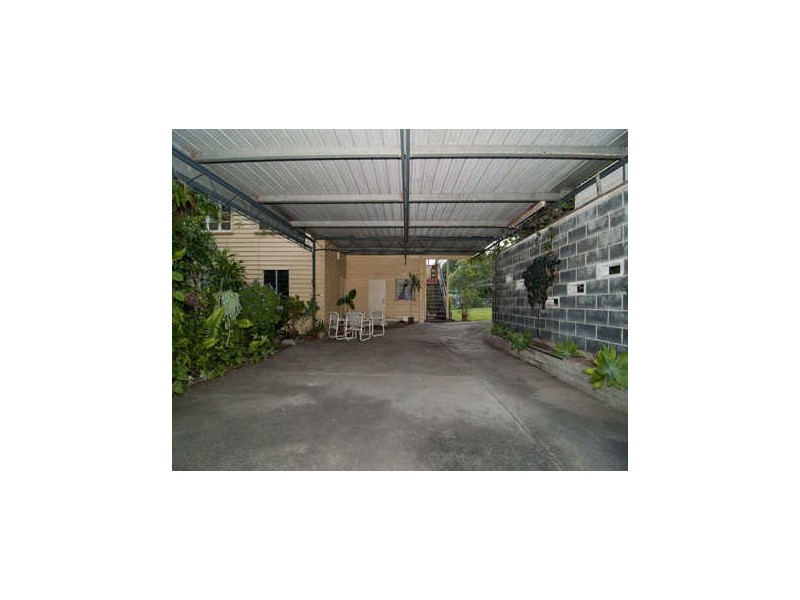 11 Minnis Street, Eastern Heights QLD 4305