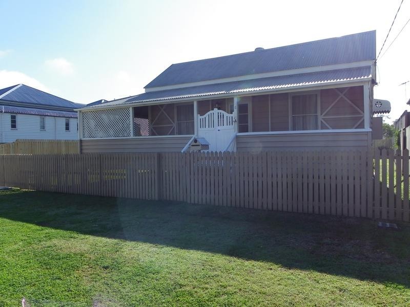8 High Street, Ebbw Vale QLD 4304