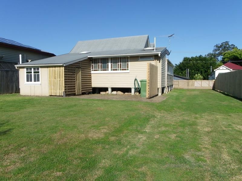 8 High Street, Ebbw Vale QLD 4304
