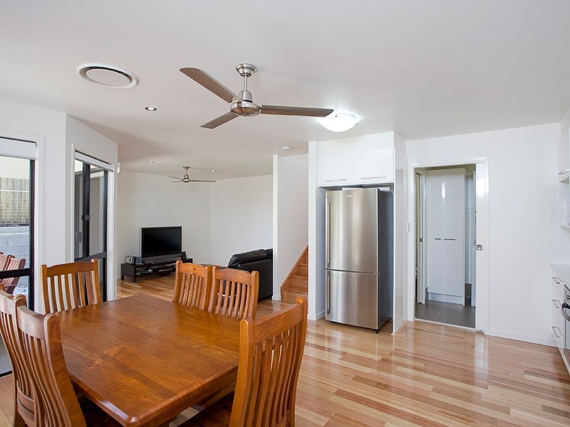 8 Huxley Ave, Alderley QLD 4051