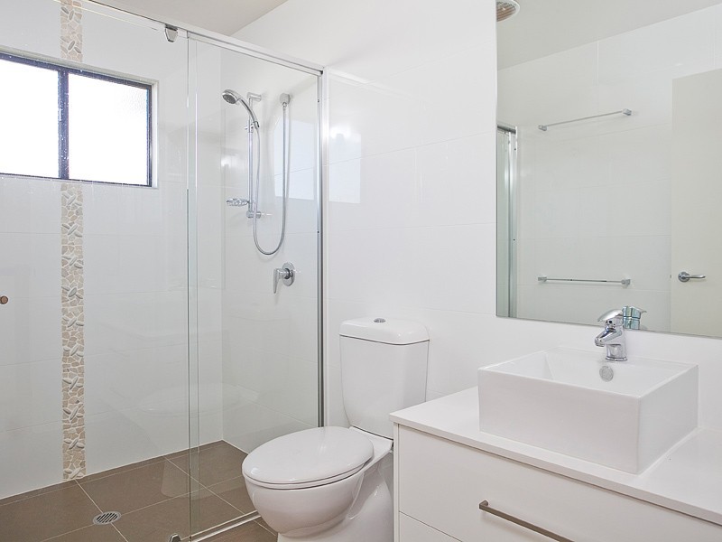 8 Huxley Ave, Alderley QLD 4051