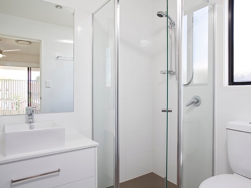 8 Huxley Ave, Alderley QLD 4051