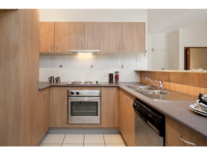 2/23 Dwyer Street, Nundah QLD 4012