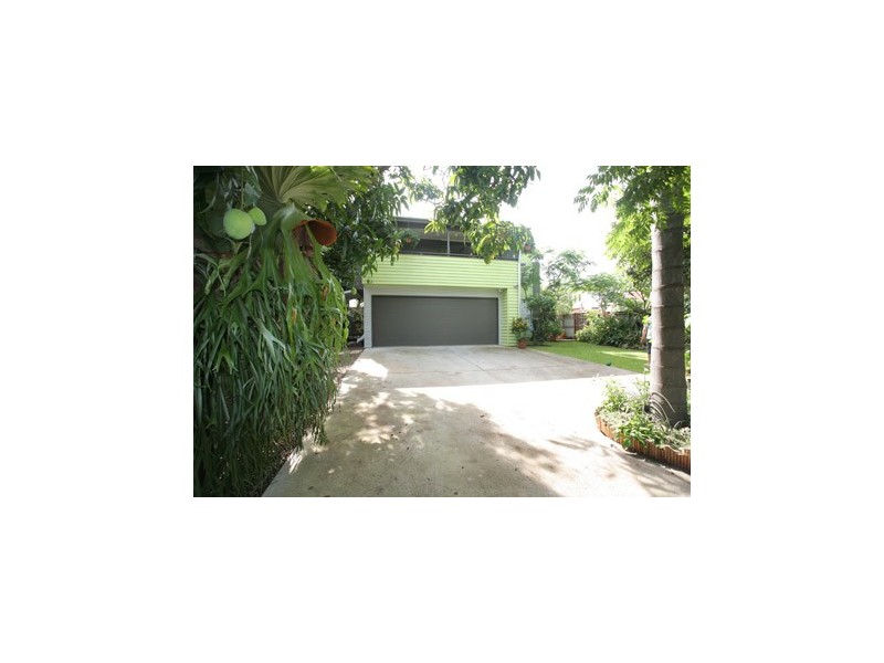 12 Goulburn Street, Hawthorne QLD 4171