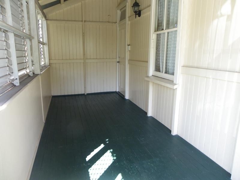 99 Thorn Street, Ipswich QLD 4305