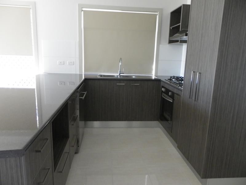 1/33 Nixon Drive, North Booval QLD 4304