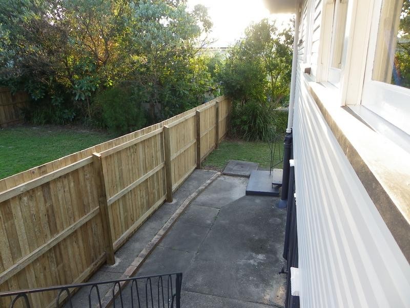 4/11 Henry Street, Greenslopes QLD 4120