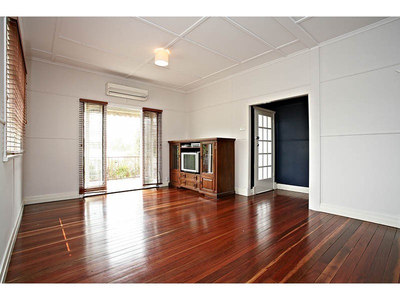 34 Cyprus Street, North Ipswich QLD 4305