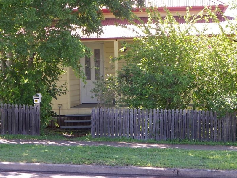 19 North Station Road, North Booval QLD 4304