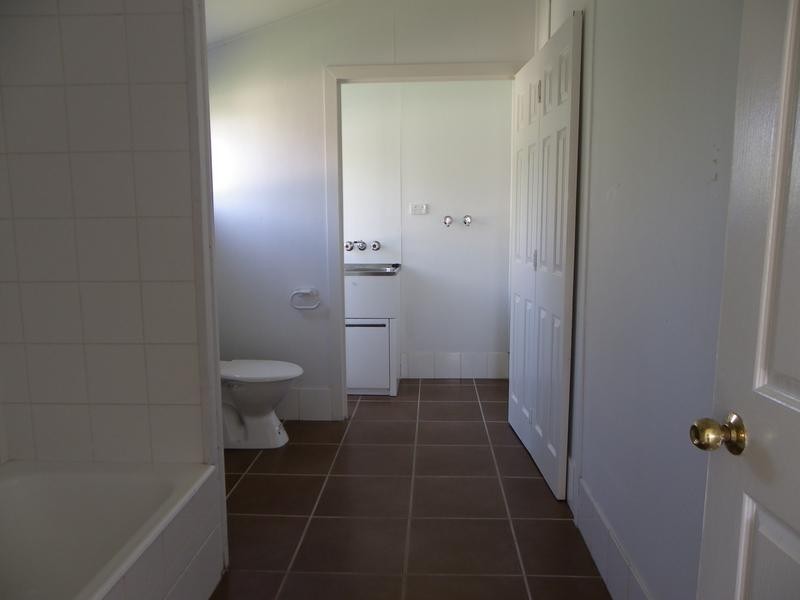 19 North Station Road, North Booval QLD 4304