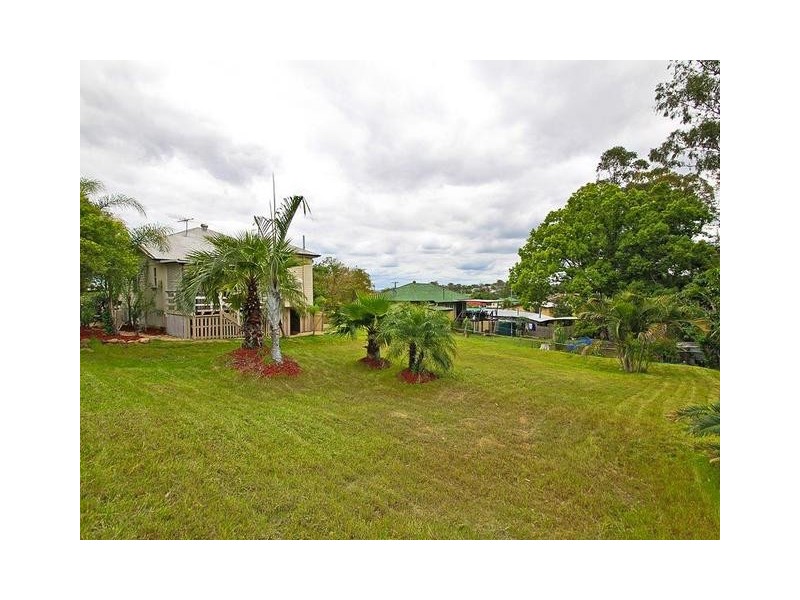 82 Hill Street, North Ipswich QLD 4305