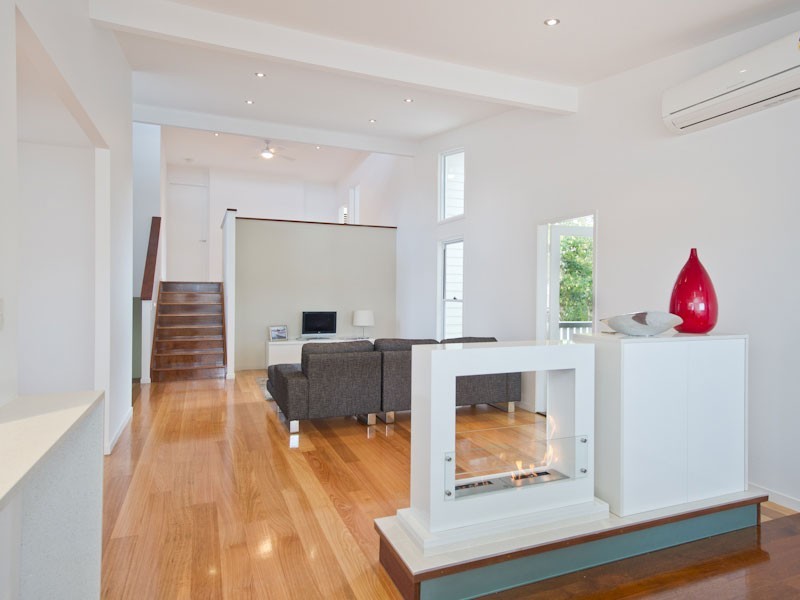 12 Thurlow St, Newmarket QLD 4051