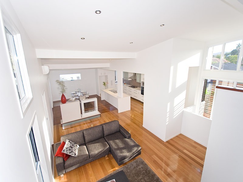 12 Thurlow St, Newmarket QLD 4051