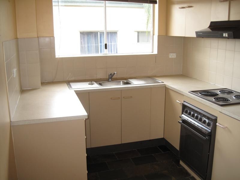 1/34 Baron Street, Greenslopes QLD 4120