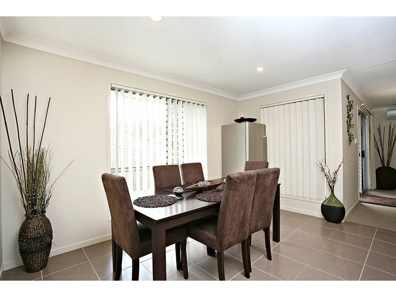 14 Hazelwood Court, Flinders View QLD 4305