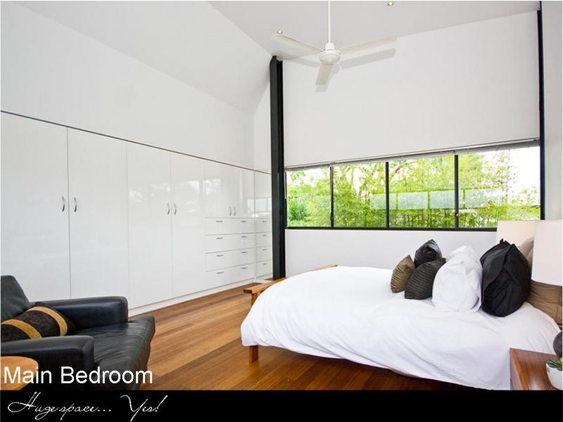 33 Ashbourne Street, Ashgrove QLD 4060