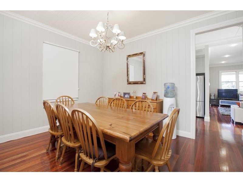 135 Fifth Avenue, Windsor QLD 4030