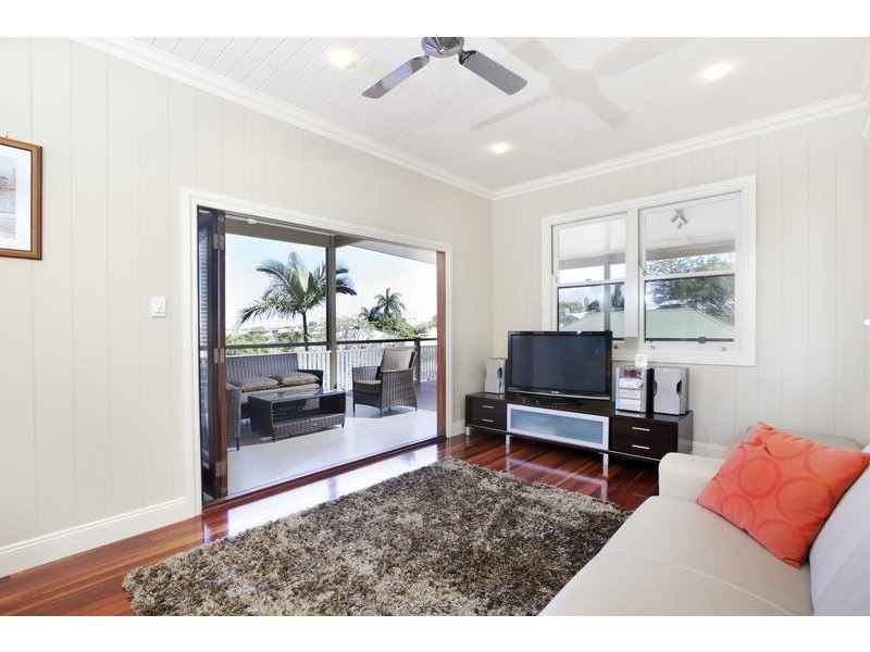 135 Fifth Avenue, Windsor QLD 4030