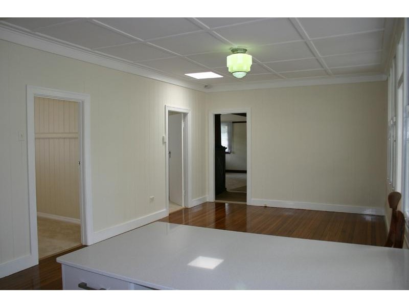 10 Thurlow Street, Newmarket QLD 4051