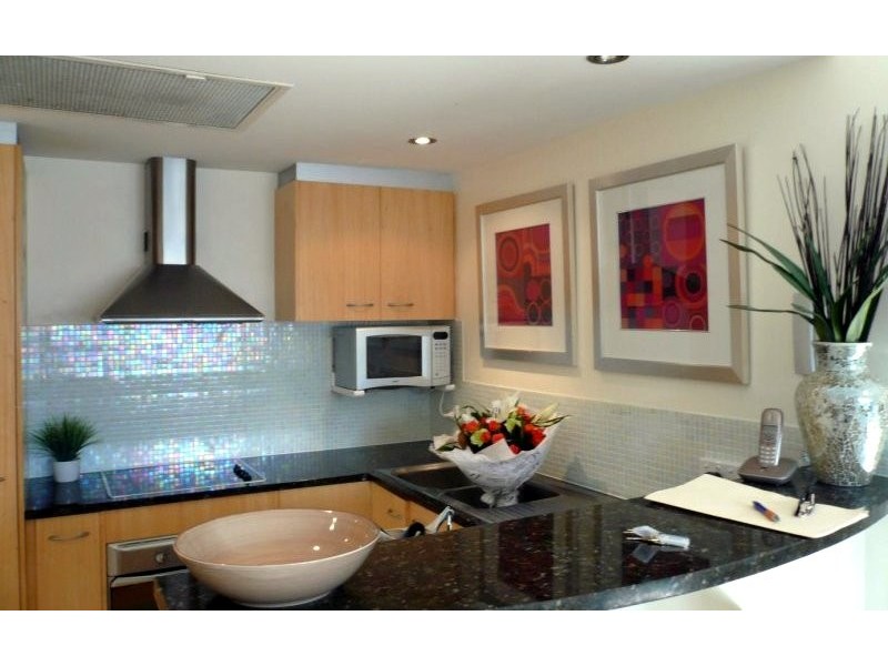 165 Main Street, Kangaroo Point QLD 4169
