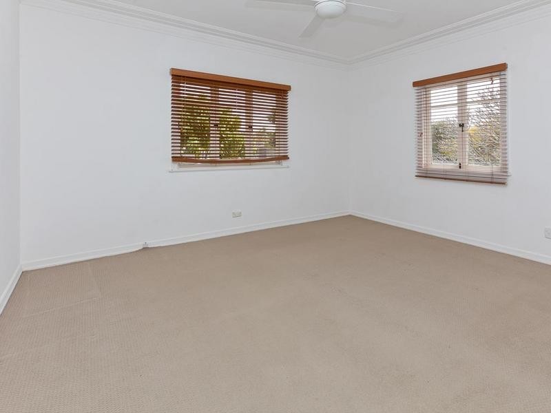 19 Woodville Street, Hendra QLD 4011