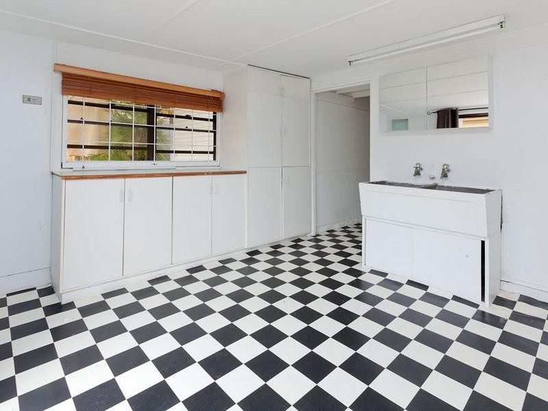 19 Woodville Street, Hendra QLD 4011