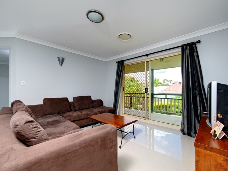 25 Heath Street, East Brisbane QLD 4169