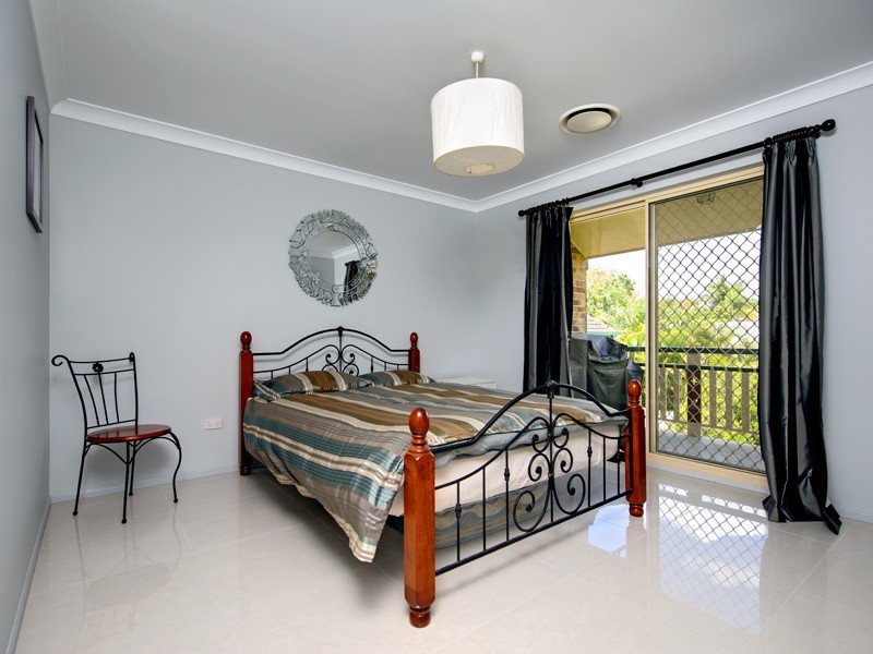 25 Heath Street, East Brisbane QLD 4169