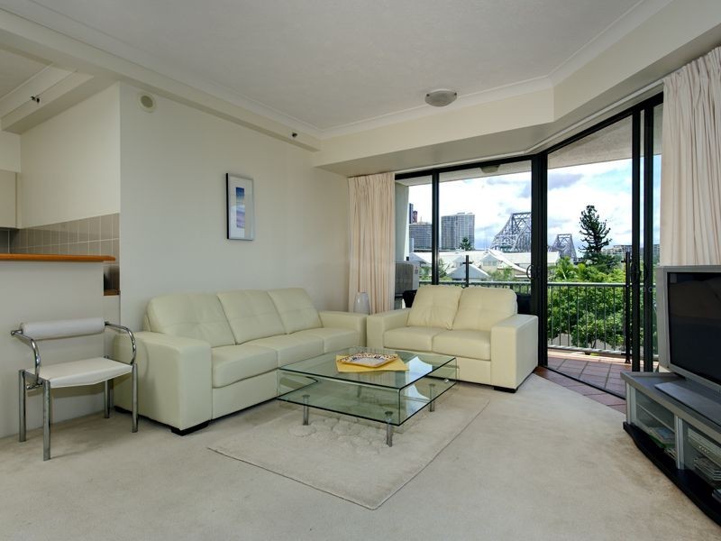 55 Baildon Street, Kangaroo Point QLD 4169