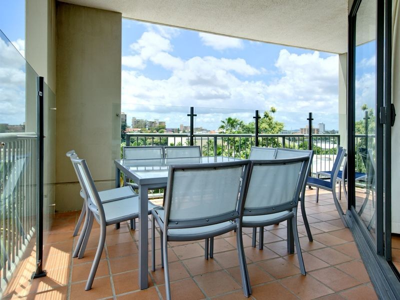 55 Baildon Street, Kangaroo Point QLD 4169