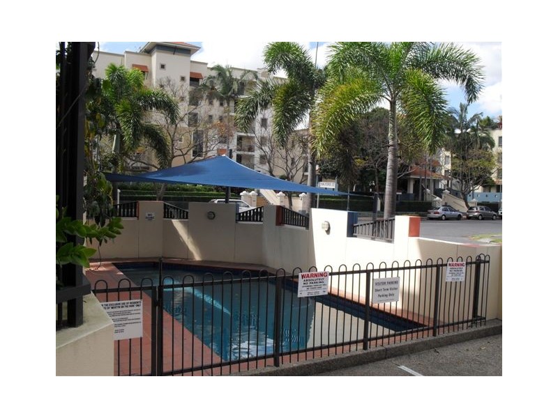 15 Newstead Avenue, Newstead QLD 4006