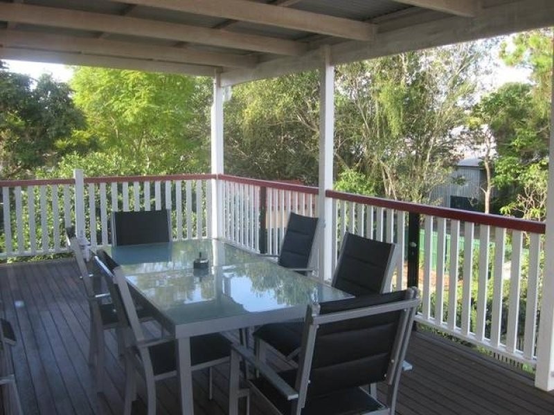 11 Kent Road, Wooloowin QLD 4030