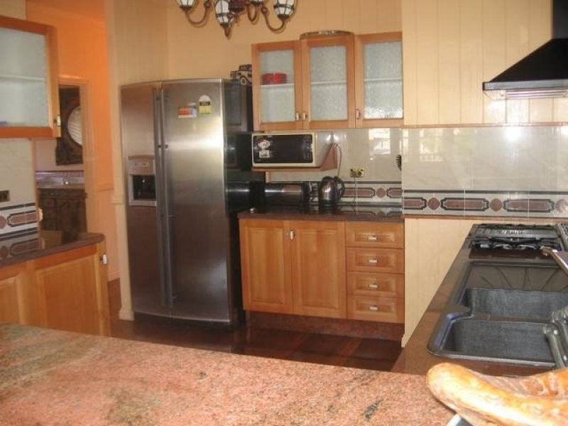 11 Kent Road, Wooloowin QLD 4030