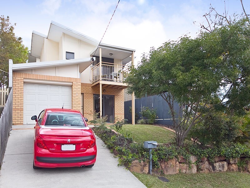 14 Lisson Grove, Wooloowin QLD 4030