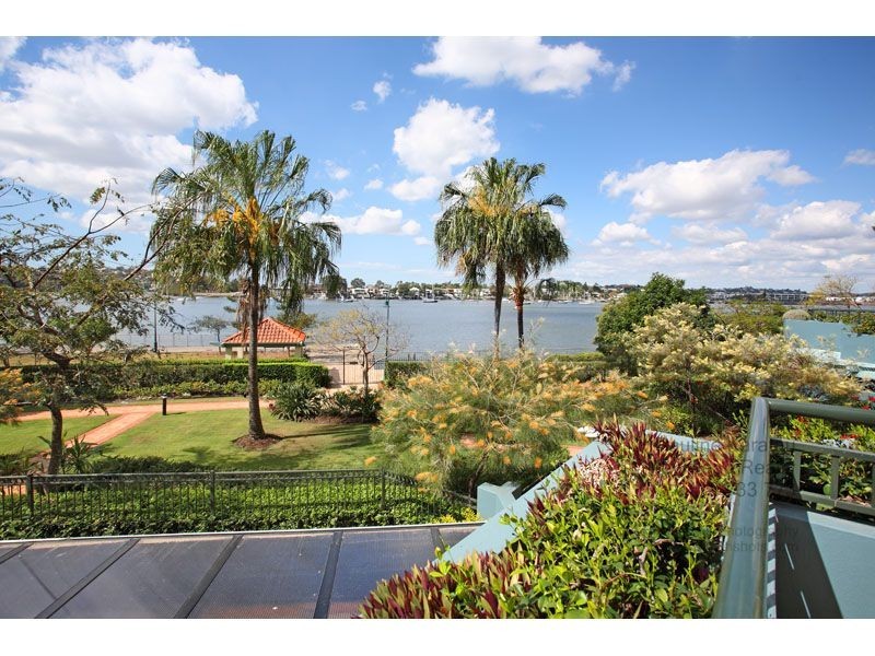 102/49A Newstead Terrace, Newstead QLD 4006