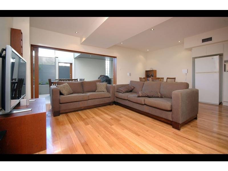 15 Halford Street, Newstead QLD 4006