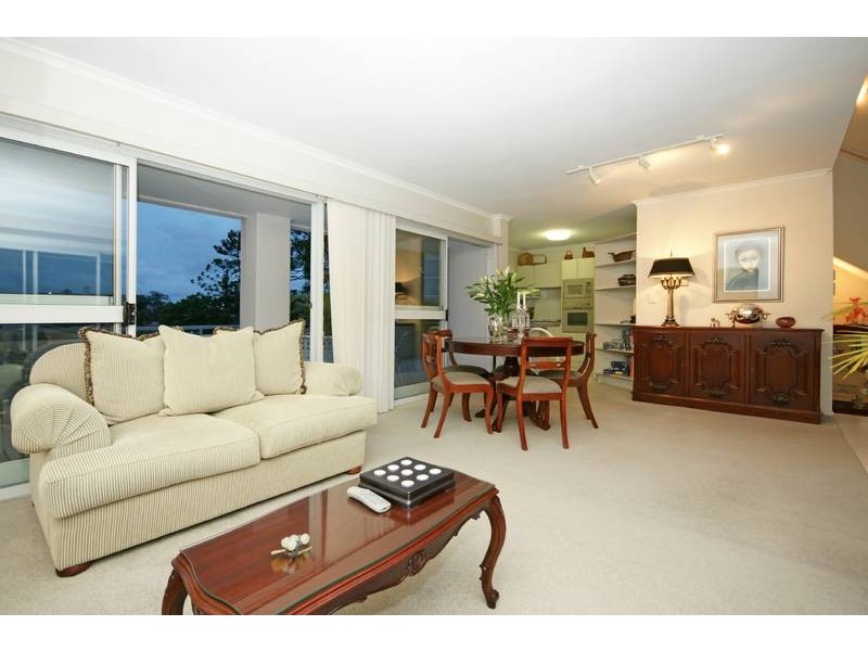 2 Bishop Street, St Lucia QLD 4067